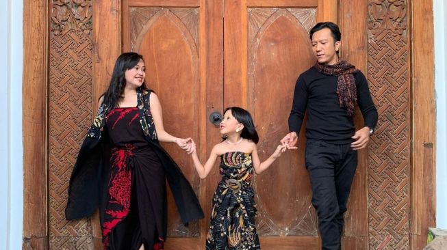 Anak Artis Pakai Nama Cut dan Teuku (instagram/@rifnuwikana)