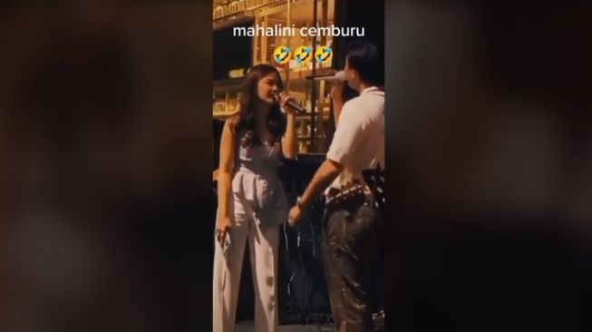 Diduga Cemburu, Gaya Berantem Mahalini ke Rizky Febian Malah Bikin Netizen Salting