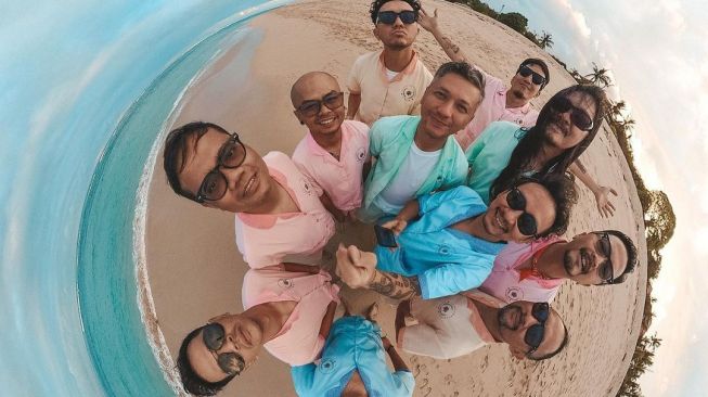 klub motor The Prediksi touring ke Bali (Instagram/@theprediksi_)