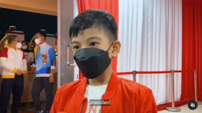 Jan Ethes Saat Ditanya Cita-cita Jawabannya Bikin Jokowi Ketawa, Publik: Menggemaskan
