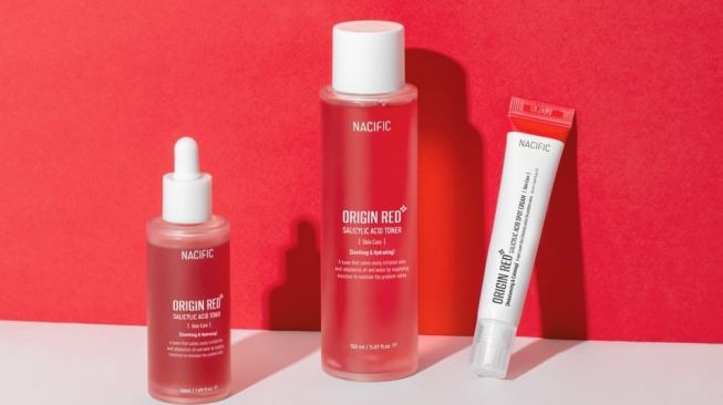 Rangkaian produk terbaru untuk eksfoliasi wajah yang aman, terutama untuk kulit berjerawat dari Nacific yaitu, Origin Red Salicylic Acid yang terdiri dari 3 set yaitu Serum, Toner dan Spot Cream.