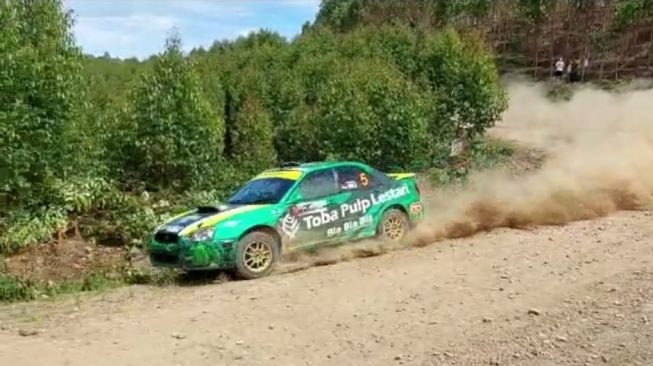 Bangkitkan Sport Tourism Kelas Dunia, Toba Pulp Lestari Sukseskan Danau Toba Rally 2022
