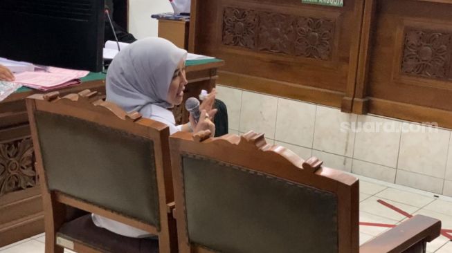 Marissya Icha saat jadi saksi sidang kasus Medina Zein [Suara.com/Adiyoga Priyambodo]