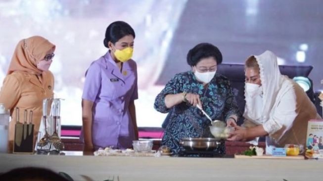 Terpopuler Kesehatan: Resep Masakan Pencegah Stunting dari Megawati, Cara Kurangi Risiko Infeksi Toksoplasma dari Kucing