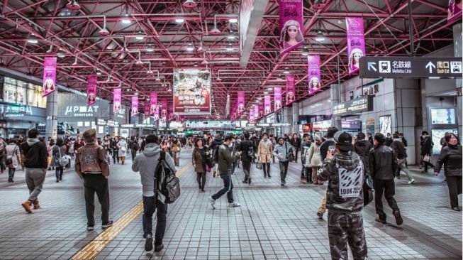 Warga Korea Selatan Akan Bebas Masker di Luar Ruangan Pekan Depan