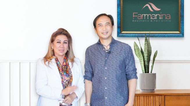 Piyu Padi bersama dr Farmanina selaku pemilik Farmanina Aesthetic & Hair Clinic. [dokumentasi pribadi]