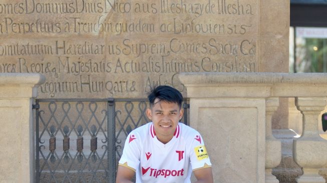 Pemain asal Indonesia, Witan Sulaeman bergabung dengan klub Liga Slovakia, AS Trencin. [astrencin.sk/Instagram@astrencin]