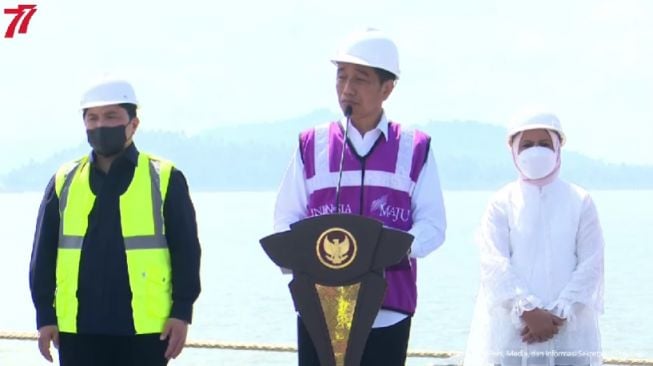 Habiskan Rp 2,9 Triliun, Jokowi Mau Terminal Kijing Pelabuhan Pontianak Bisa Perkuat Daya Saing