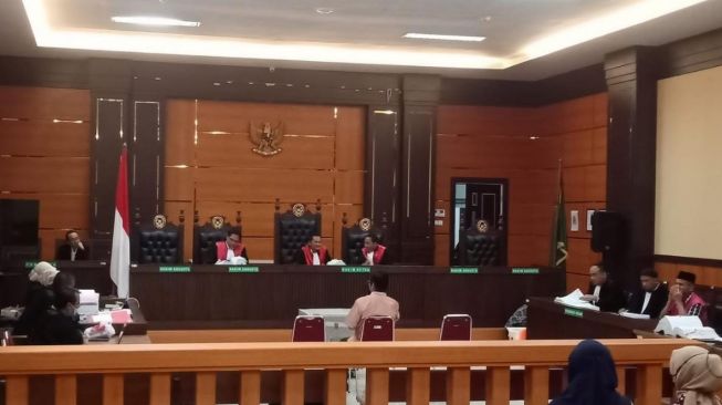 Buntut Kicauan Terdakwa, Hakim Perintah Jaksa Hadirkan Gubernur Mahyeldi di Sidang Korupsi KONI Padang