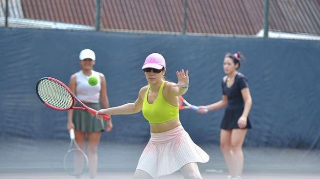 Potret Pevita Pearce Main Tenis (Instagram/@pevpearce)