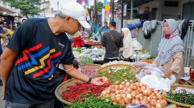 Cek Lonjakan Harga Cabai di Purwokerto, Ganjar Gerak Cepat Lakukan Evaluasi