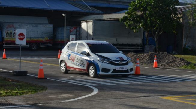 Pakai Brio tapi Stikernya TRD? Biar Nggak Malu, Kenali 4 Divisi Modifikasi Resmi Tiap Pabrikan Berikut