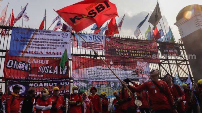 Bawa 3 Tuntutan, di Antaranya Tolak Kenaikan BBM, Ribuan Buruh Akan Geruduk DPR Hari Ini