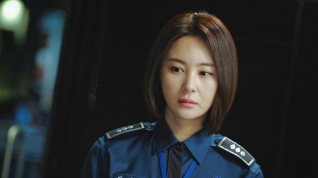 Artis Cantik Jadi Polisi di Drama Korea (hancinema)