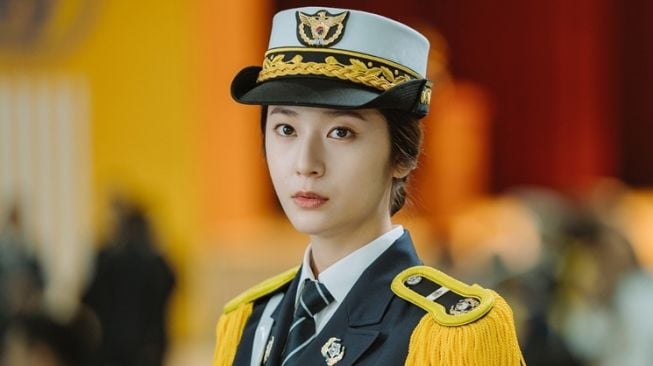 Artis Cantik Jadi Polisi di Drama Korea (hancinema)