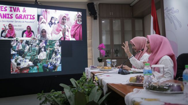 Penasihat DWP Kemenag Eny Retno Yaqut dalam Tes IVA dan Sadanis di di Auditorium HM Rasjidi, Gedung Kementerian Agama Jakarta, Rabu (10/8/2022).