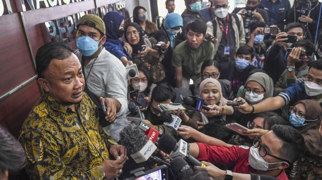 Ketua Komnas HAM Ahmad Taufan Damanik memberikan keterangan kepada wartawan di Kantor Komnas HAM, Jakarta, Kamis (11/8/2022).  ANTARA FOTO/Galih Pradipta