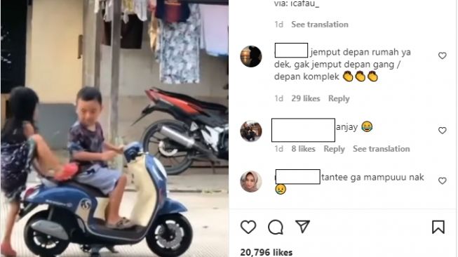 Sosok bocil pamer kemesraan menggunakan Honda Scoopy mainan (Instagram)