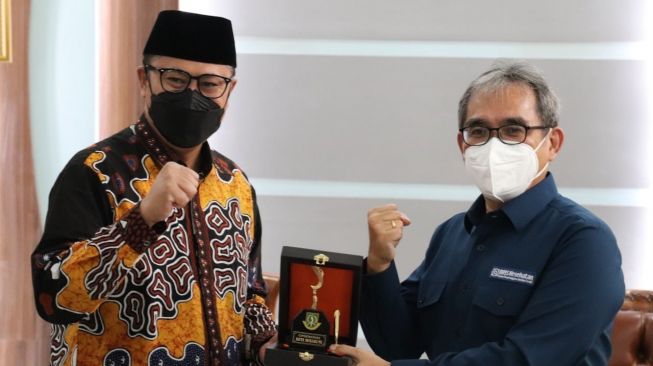 Lebih dari 95% Warganya Terdaftar Program JKN, Kota Sukabumi Resmi Sandang Gelar UHC