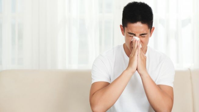 4 Penyebab Bersin Terus-menerus, Tak Selalu karena Flu