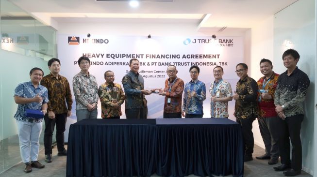 J Trust Bank Dukung Pertumbuhan Sektor Konstruksi, Pertambangan, dan Perkebunan Melalui Kredit Investasi Alat Berat