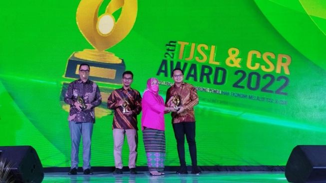 Berkomitmen Mewujudkan Pelestarian Lingkungan, JIEP Raih Penghargaan CSR dan TJSL Award 2022