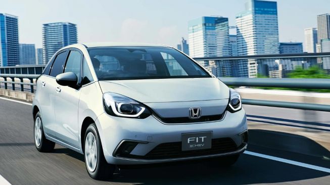 Honda Fit. (honda.co.jp)