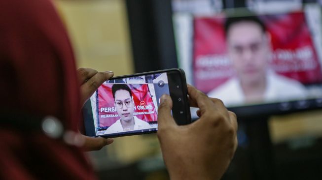 Crazy Rich Medan Indra Kenz Terancam Penjara 20 Tahun Setelah Rugikan Rp 83 Miliar