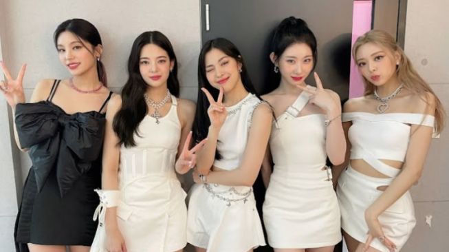 Kalahkan NewJeans, ITZY Raih Trofi ke-2 Lagu Sneakers di 'M Countdown'