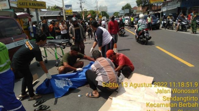 Bus Senggol Motor di Jalan Jogja-Wonosari, Pembonceng Tewas Terlindas