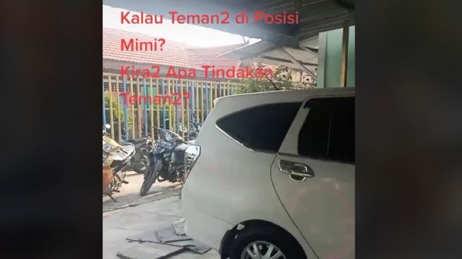 Derita Punya Rumah Dekat Sekolah, Halaman Depan Jadi Lahan Parkir Motor hingga Tutup Akses Keluar Masuk