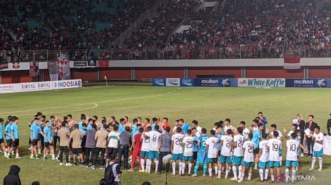 Pelatih Vietnam Sanjung Guard of Honor Indonesia di Final Piala AFF U-16 2022