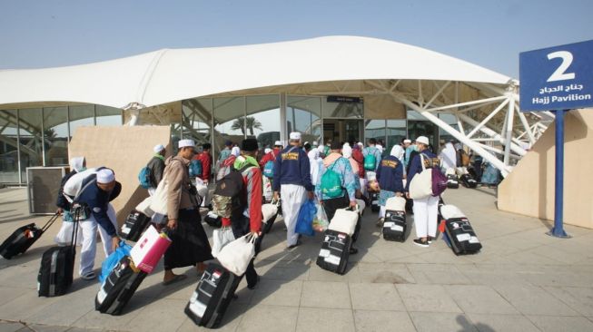 Lepas Keberangkatan SOC 43, Sekjen Kemenag: Operasional Haji 2022 Berakhir