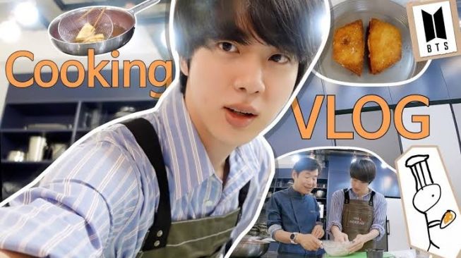 Bikin Vlog Konten Memasak, Jin BTS Pakai Kemeja Rp 1 Juta: Minyaknya Minder