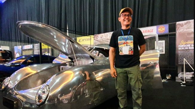 Melihat Lebih Dekat Penampakan Replika Mobil Langka Porsche 64 Berlin Rome di Indonesia Custom Show