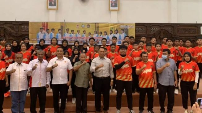 36 Atlet Taekwondo asal Pontianak Ikuti Kejuaraan Internasional Premier of Borneo Cup di Malaysia