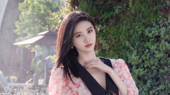 Jing Tian Dikabarkan Pernah Menjadi Kandidat Pemeran Utama Immortal Samsara