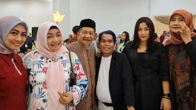 Potret Bopak Castello dan Istri (Instagram/@bopakcastello_new)