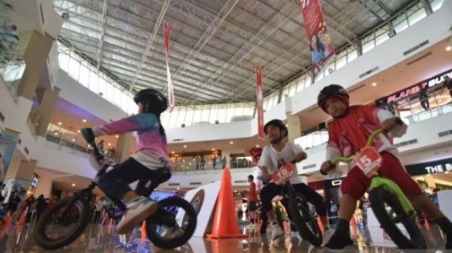 Lomba Balap Sepeda Dorong Semarakkan HUT RI di Kota Palu