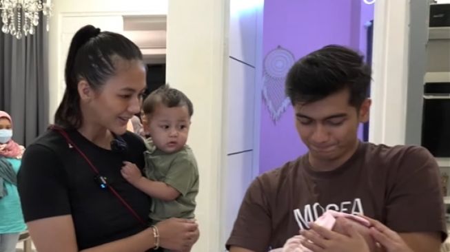 Momen Kiano dan Kenzo Ketemu Moana (YouTube/Baim Paula)