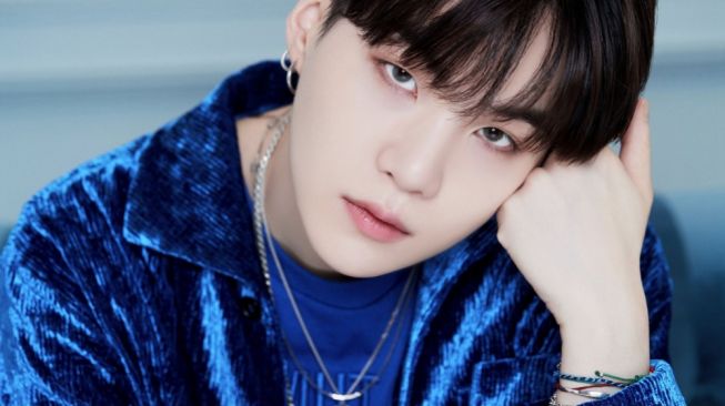 Suga BTS Kembali Dipercaya untuk Produksi Soundtrack Over the Horizon 2022