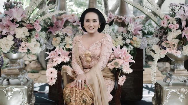 Potret Lies Samudra mertua Momo Geisha (Instagram/@lies1801)