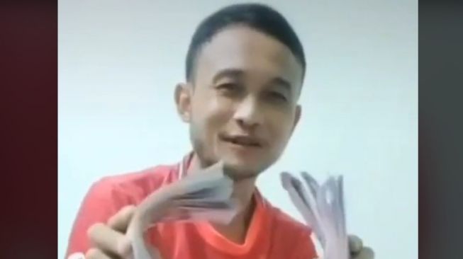 Pembobol Brankas PT KM Pamer Uang Rp 91 Juta di TikTok, Videonya Viral Langsung Diciduk Polisi