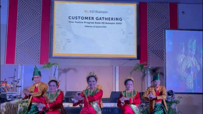 Nasabah KB Bukopin Antusias Sambut Program Star Festive di Makassar