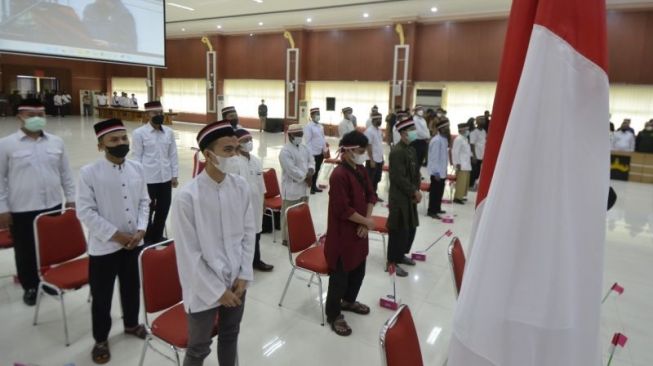 Jelang Hari Kemerdekaan, 51 Anggota Khilafatul Muslimin Ikrar Setia Pada NKRI