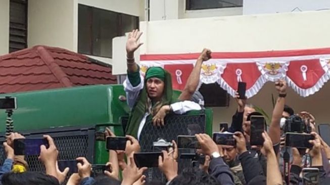 5 Kontroversi Habib Bahar Bin Smith, Bolak-balik Jadi Tersangka, Kini Menanti Kebebasan