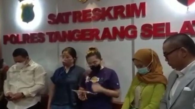 Ibu Pencuri Coklat di Alfamart Tangerang Minta Maaf, Netizen Protes: Proses Hukum Tetap Jalan