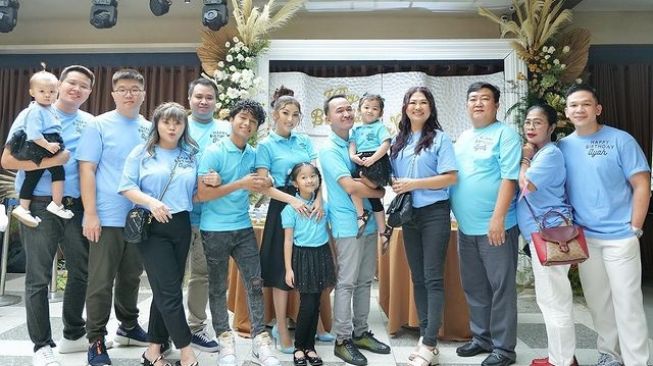 Potret Ultah Ruben Onsu ke-39 (instagram/@sarwendah29)