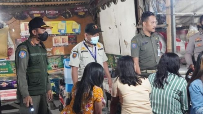 Tertibkan Tempat Hiburan Malam di Pasar Kemis, 9 Wanita Diamankan Satpol PP Tangerang