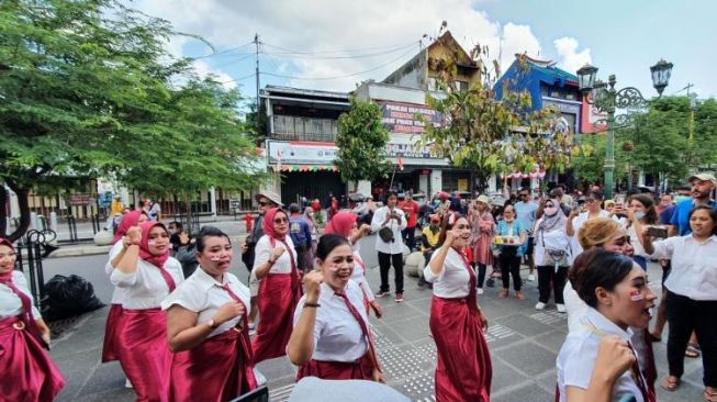 FOTO: Pedagang di Malioboro Ikuti Beragam Lomba Sambut HUT ke-77 Republik Indonesia